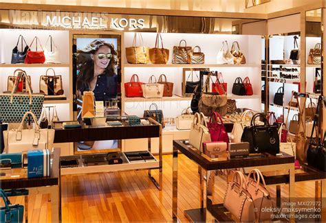 michael kors store handbags